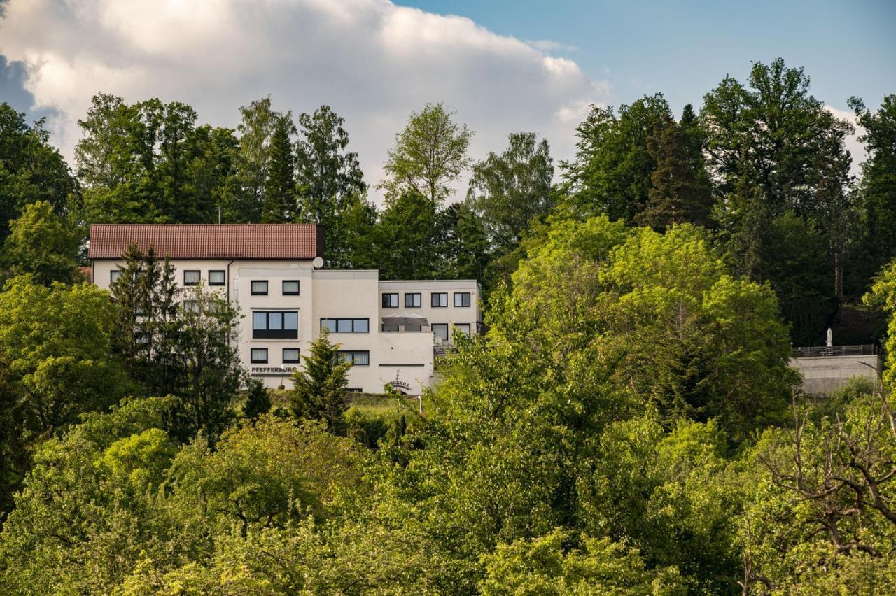 Hotel Pfefferburg Schönaich Exteriör bild